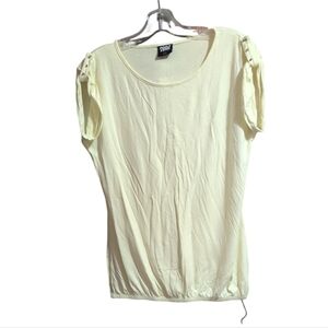 Point Zero Women’s Short Sleeve Top Size  Petite Small Yellow Scoop Neck Blouse